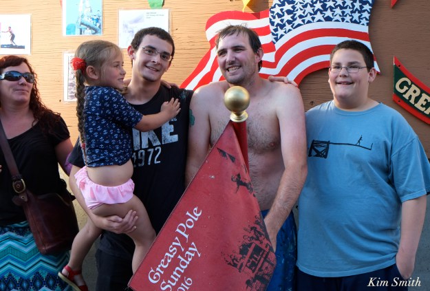 Kyle Barry Sunday Greasy Pole Champion -2 2016 copyright Kim Smith